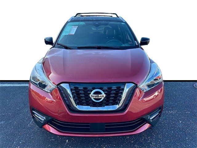 2020 Nissan Kicks SR