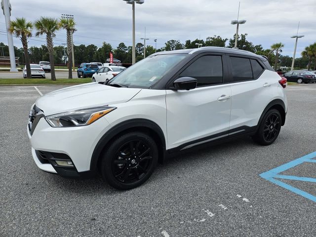 2020 Nissan Kicks SR