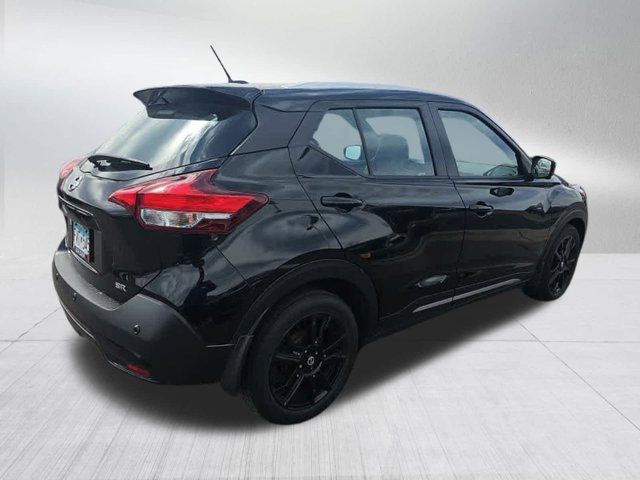 2020 Nissan Kicks SR