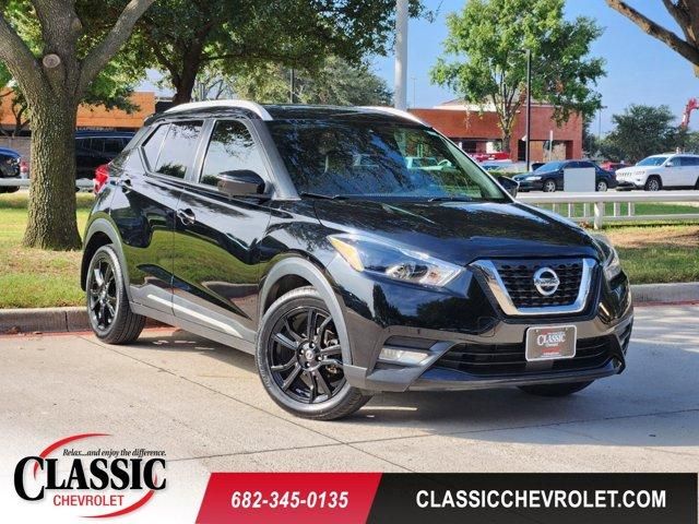 2020 Nissan Kicks SR