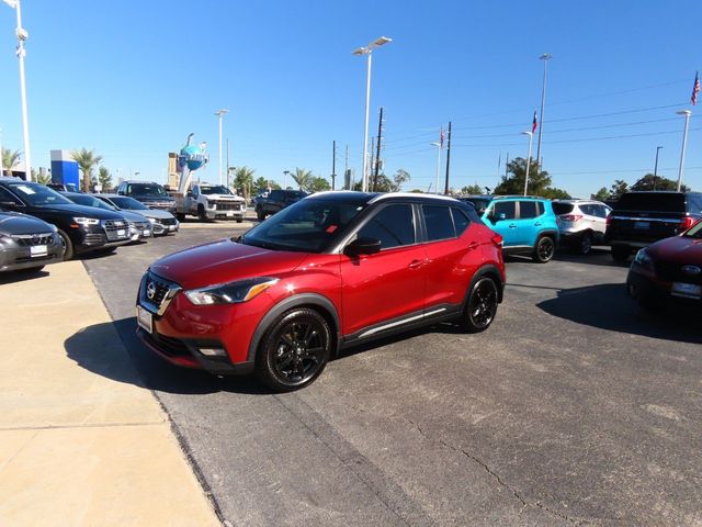 2020 Nissan Kicks SR