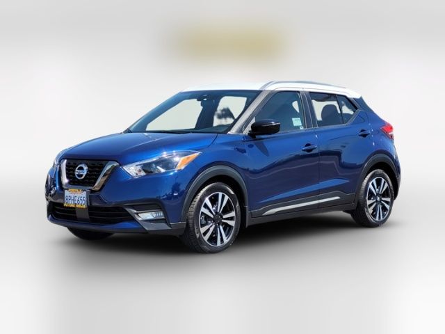 2020 Nissan Kicks SR