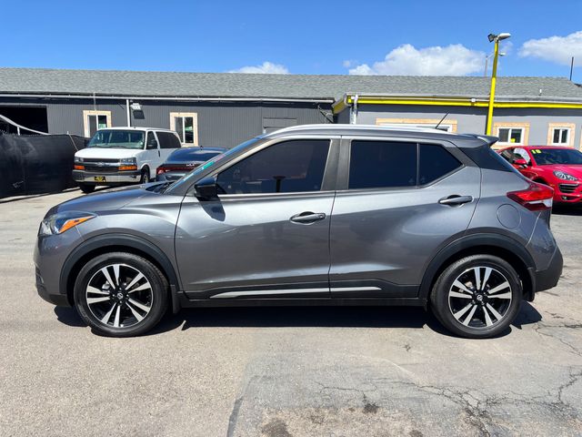 2020 Nissan Kicks SR