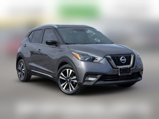 2020 Nissan Kicks SR