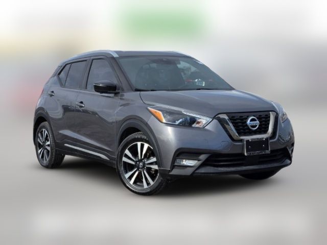 2020 Nissan Kicks SR