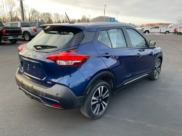 2020 Nissan Kicks SR