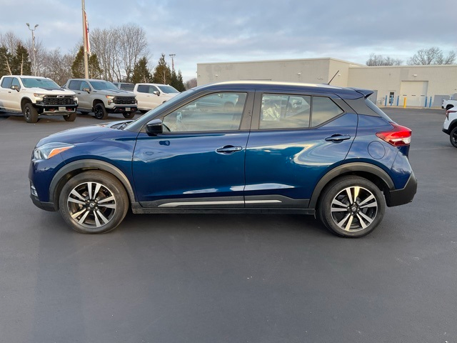 2020 Nissan Kicks SR