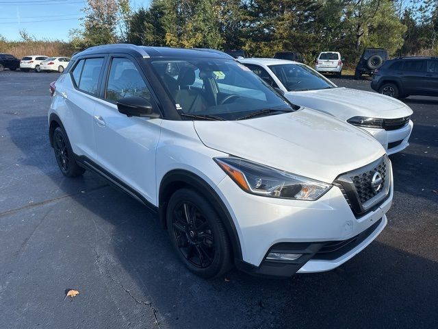 2020 Nissan Kicks SR