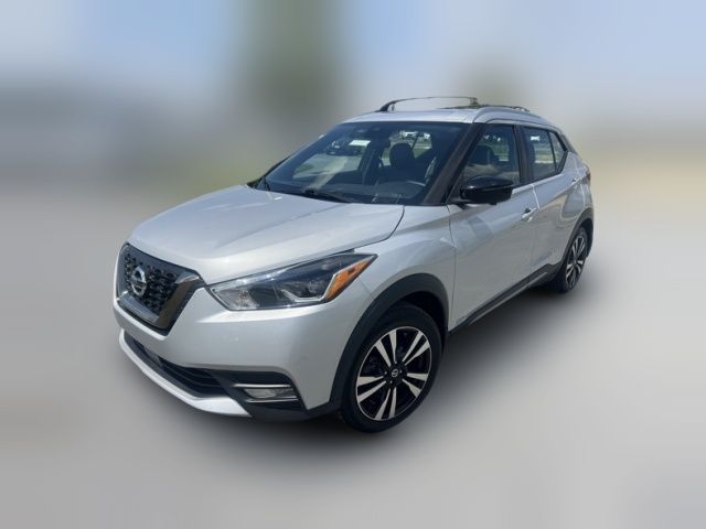 2020 Nissan Kicks SR