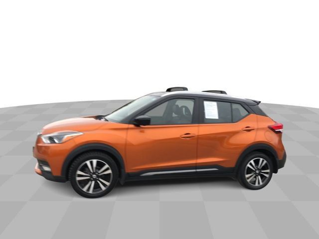 2020 Nissan Kicks SR