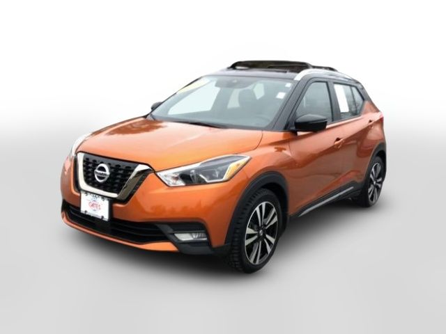 2020 Nissan Kicks SR