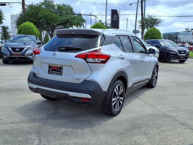 2020 Nissan Kicks SR