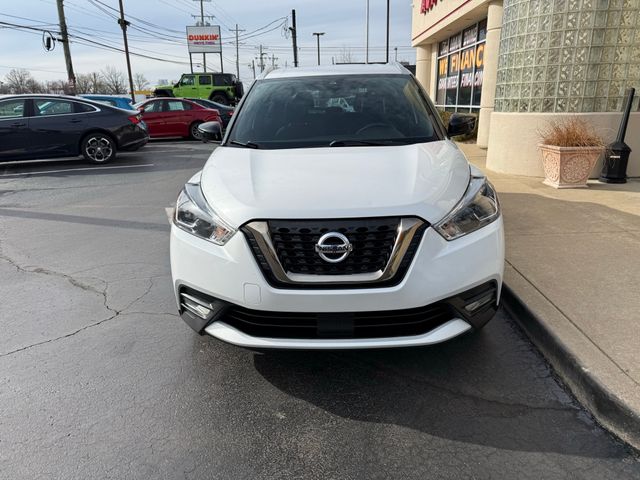 2020 Nissan Kicks SR