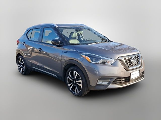 2020 Nissan Kicks SR