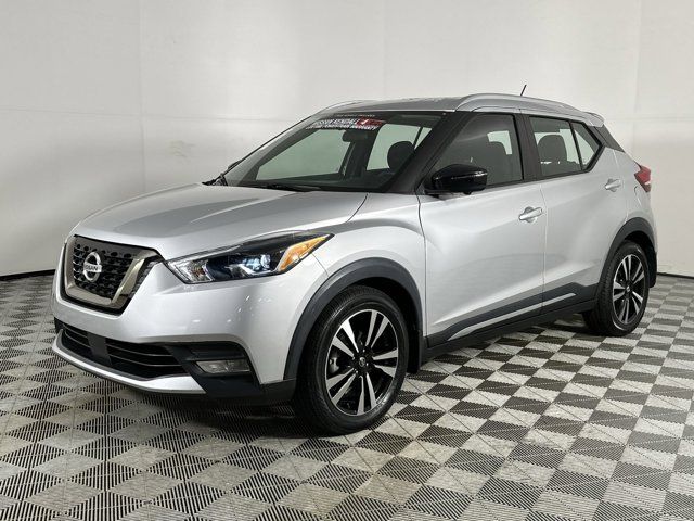 2020 Nissan Kicks SR