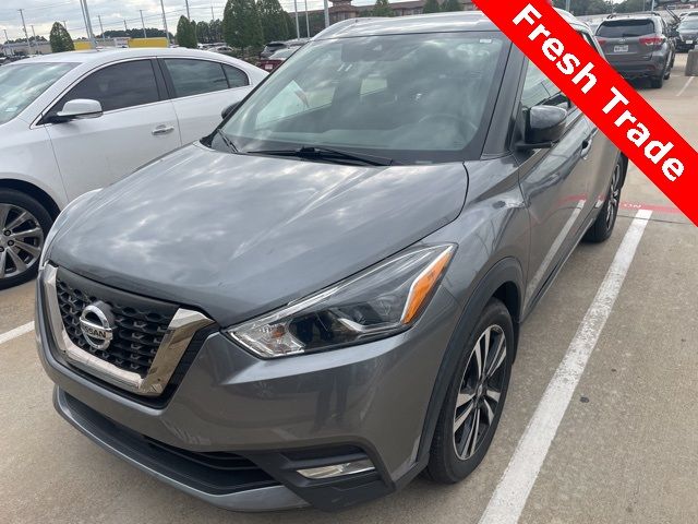 2020 Nissan Kicks SR