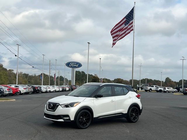 2020 Nissan Kicks SR