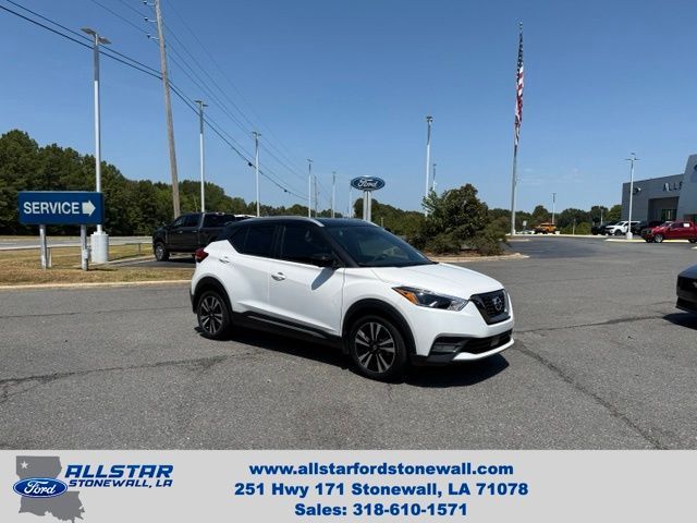 2020 Nissan Kicks SR