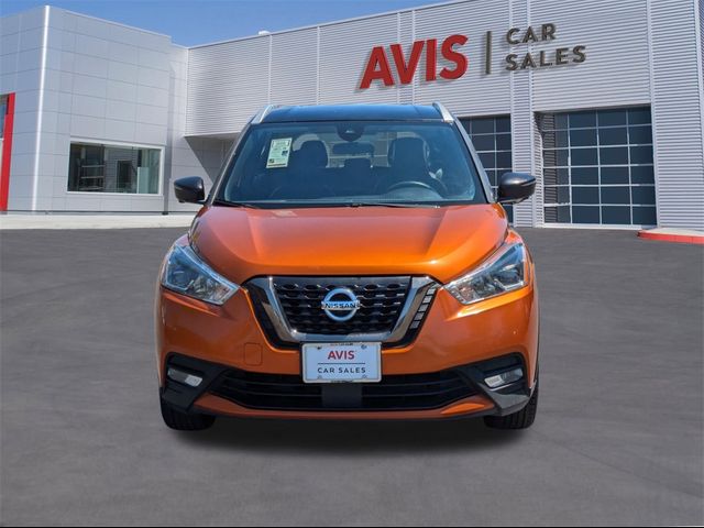 2020 Nissan Kicks SR