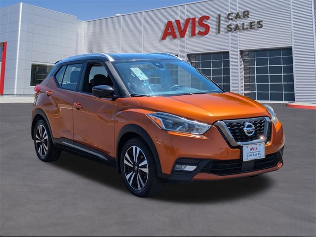 2020 Nissan Kicks SR