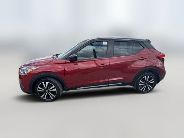 2020 Nissan Kicks SR