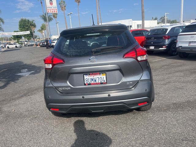 2020 Nissan Kicks SR