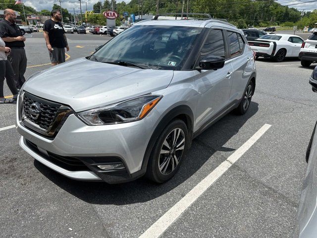 2020 Nissan Kicks SR