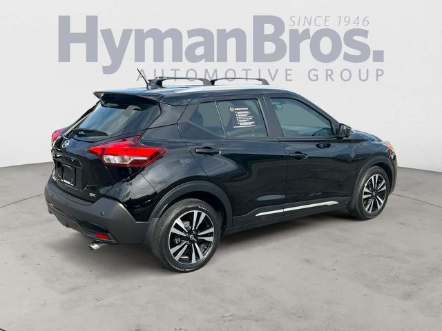 2020 Nissan Kicks SR