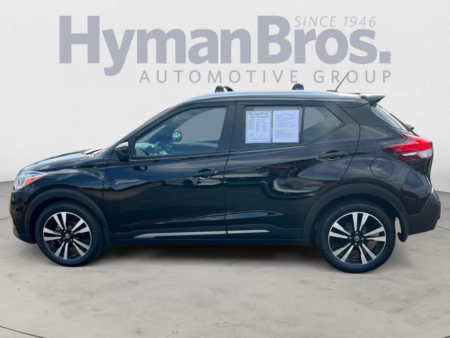 2020 Nissan Kicks SR