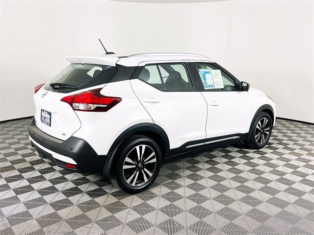 2020 Nissan Kicks SR