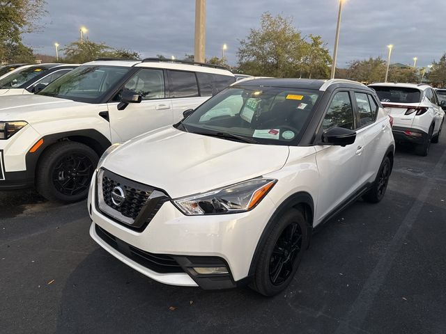 2020 Nissan Kicks SR