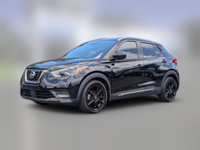 2020 Nissan Kicks SR
