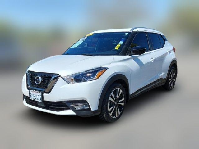 2020 Nissan Kicks SR