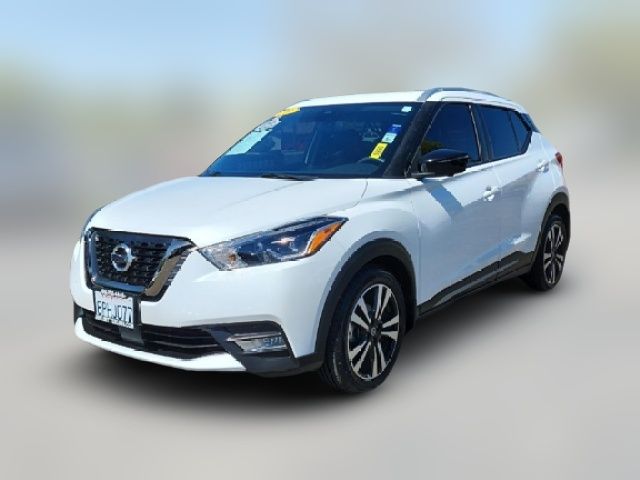 2020 Nissan Kicks SR