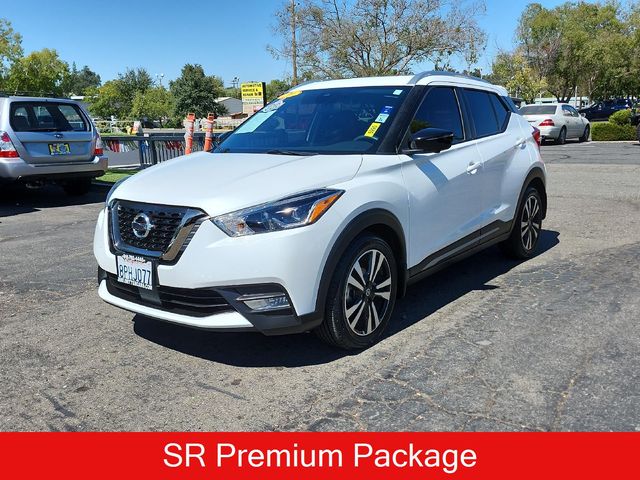 2020 Nissan Kicks SR