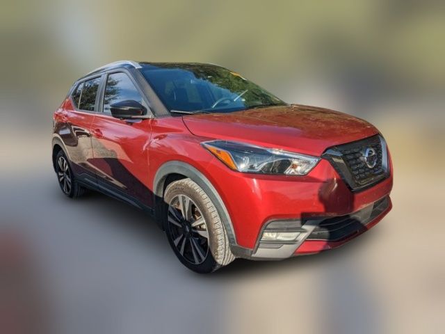 2020 Nissan Kicks SR