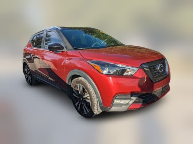 2020 Nissan Kicks SR