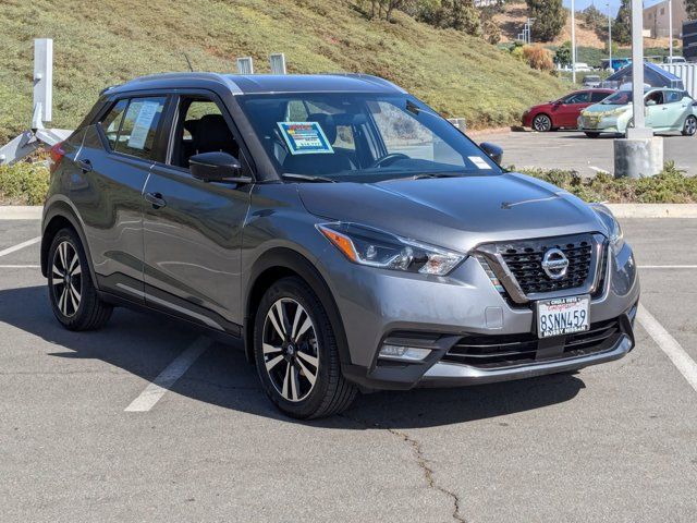 2020 Nissan Kicks SR