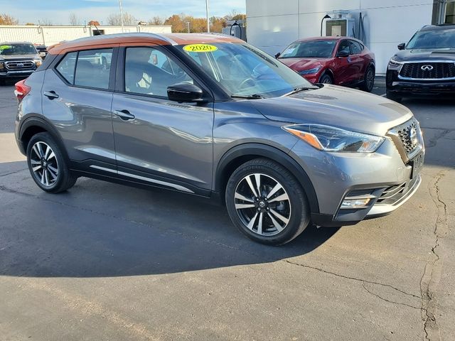 2020 Nissan Kicks SR