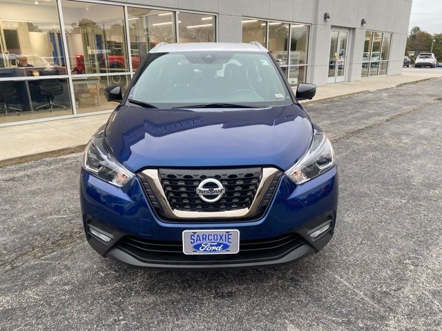 2020 Nissan Kicks SR