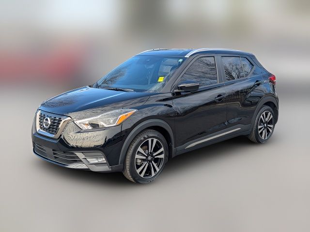 2020 Nissan Kicks SR