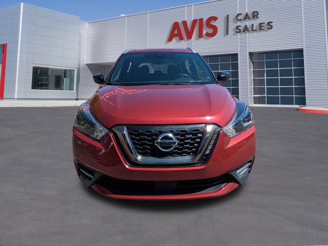 2020 Nissan Kicks SR