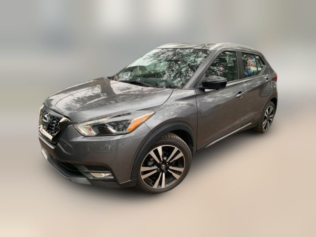 2020 Nissan Kicks SR