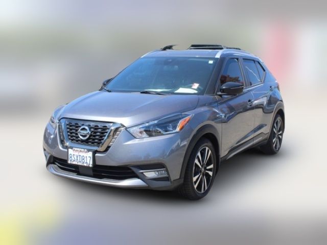 2020 Nissan Kicks SR