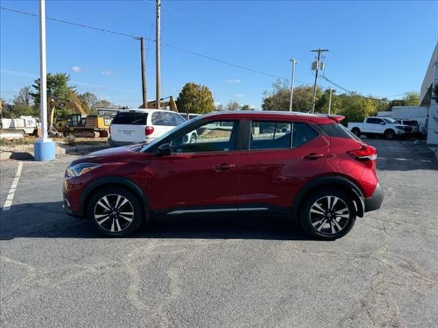 2020 Nissan Kicks SR