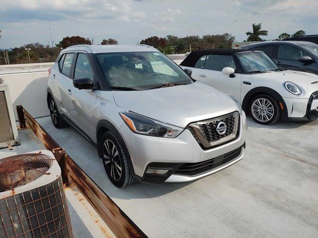 2020 Nissan Kicks SR