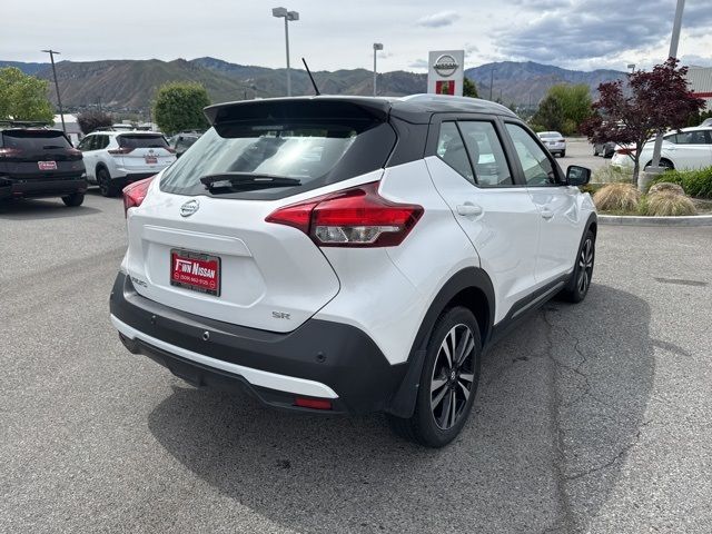 2020 Nissan Kicks SR