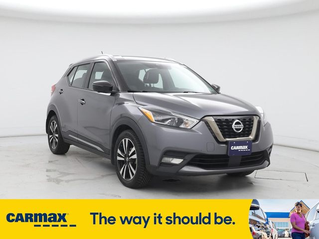 2020 Nissan Kicks SR
