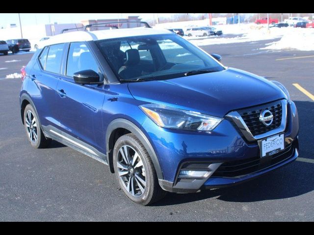 2020 Nissan Kicks SR