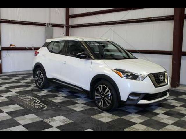 2020 Nissan Kicks SR